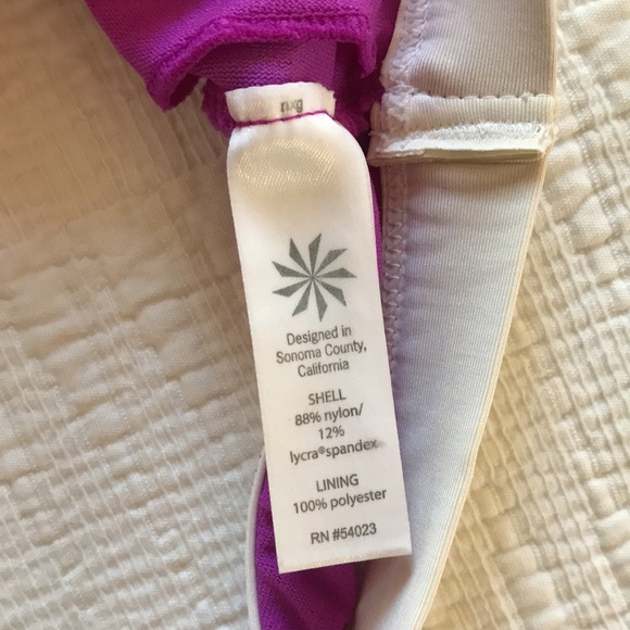 Athleta stripped bikini top sz S - Picture 6 of 6